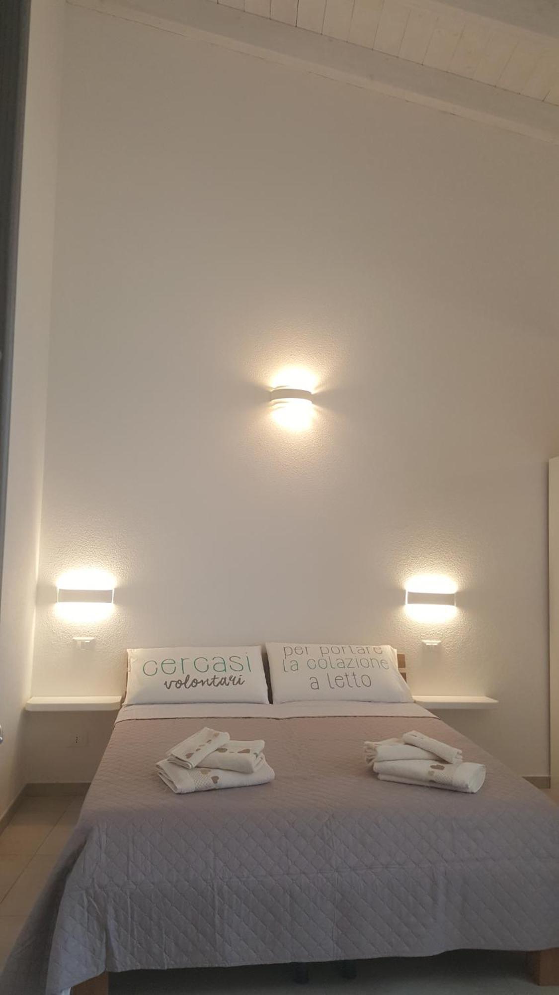 B. Sinis Bed & Breakfast Cabras Luaran gambar