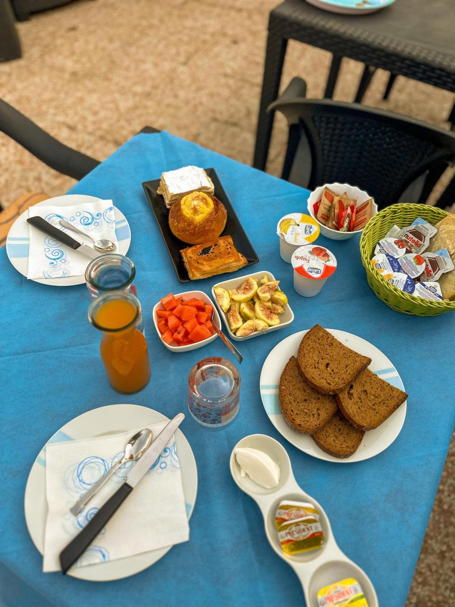 B. Sinis Bed & Breakfast Cabras Luaran gambar