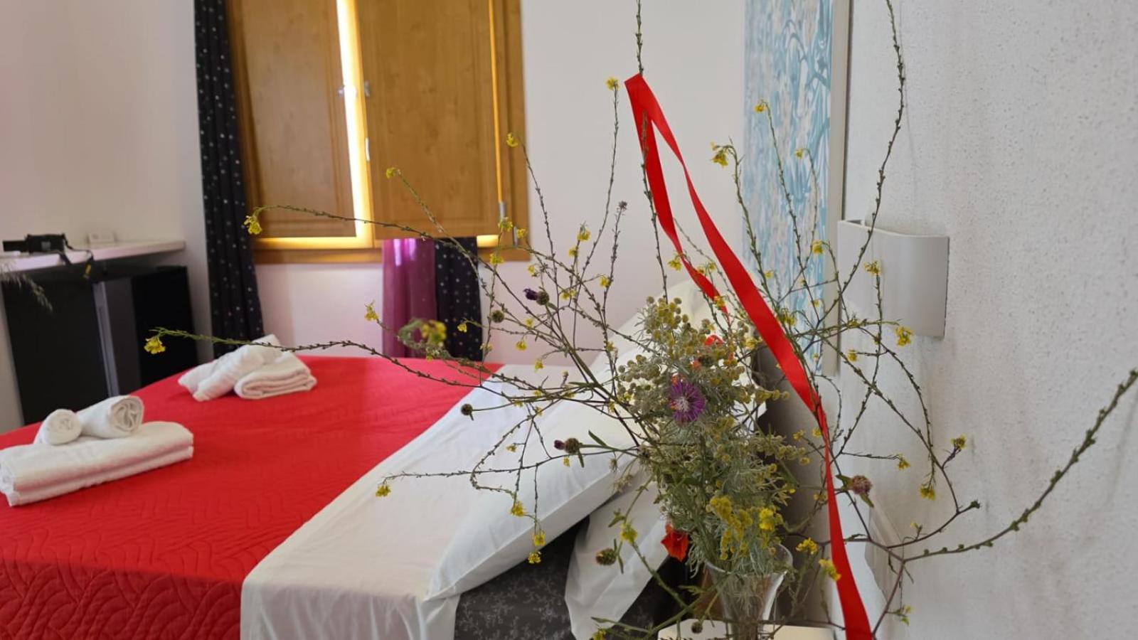 B. Sinis Bed & Breakfast Cabras Luaran gambar