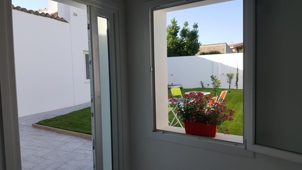 B. Sinis Bed & Breakfast Cabras Luaran gambar