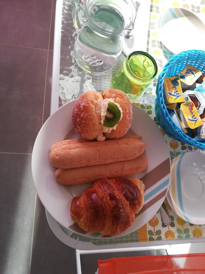 B. Sinis Bed & Breakfast Cabras Luaran gambar