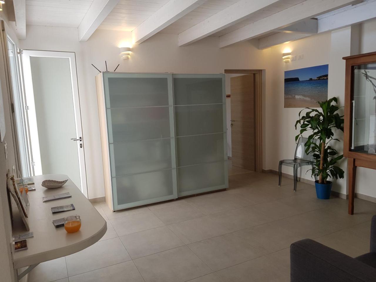 B. Sinis Bed & Breakfast Cabras Luaran gambar