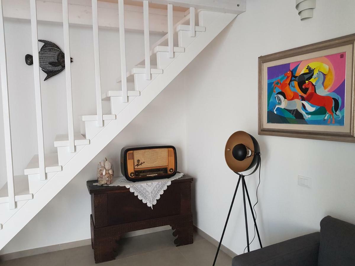 B. Sinis Bed & Breakfast Cabras Luaran gambar