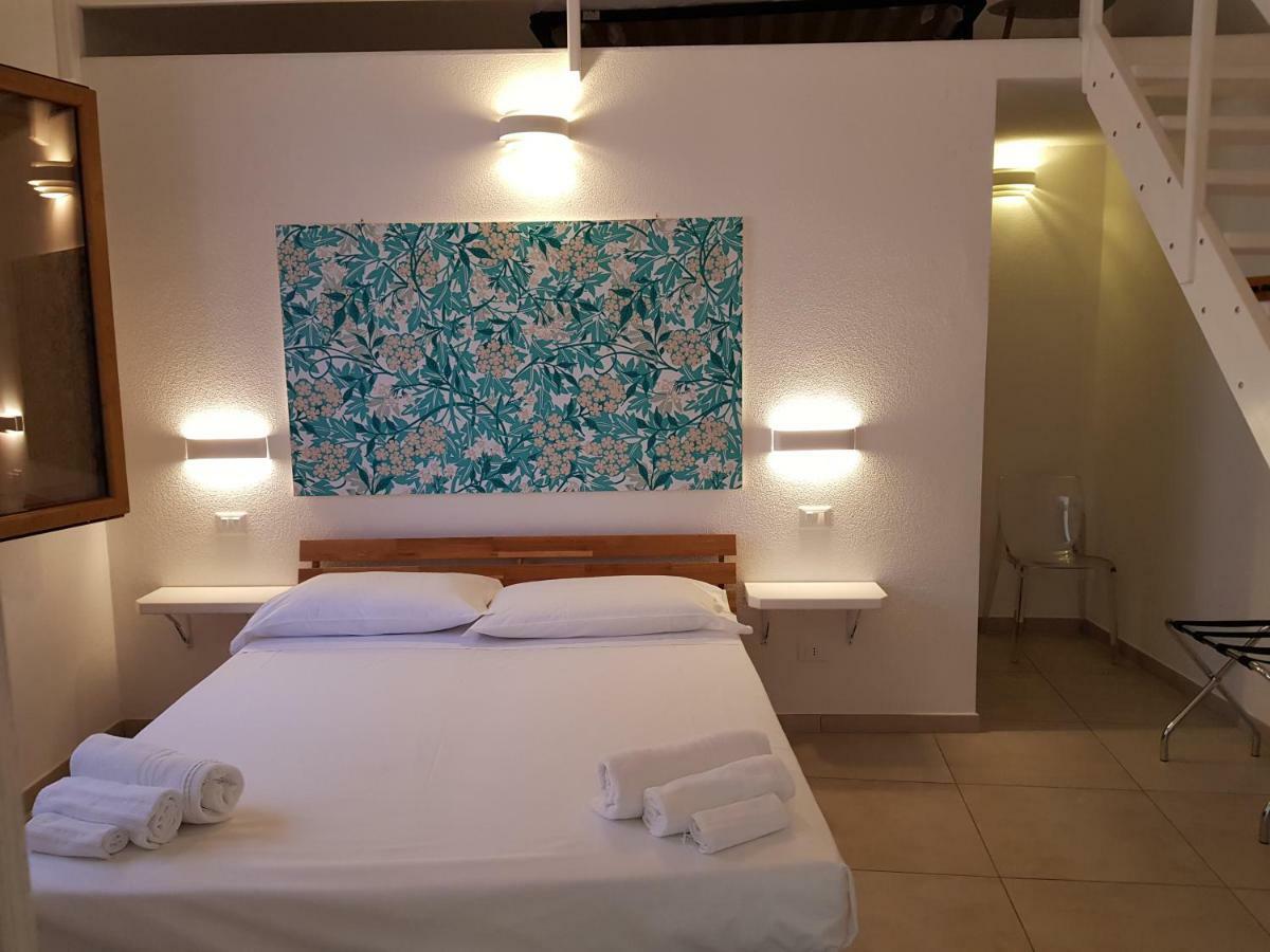 B. Sinis Bed & Breakfast Cabras Luaran gambar